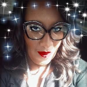 Meet your Posher, Corlette